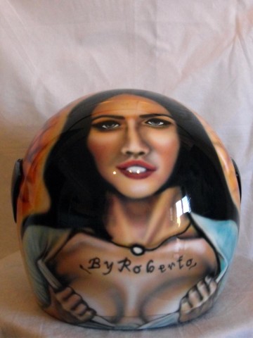 casco-Megan-Fox-2.jpg